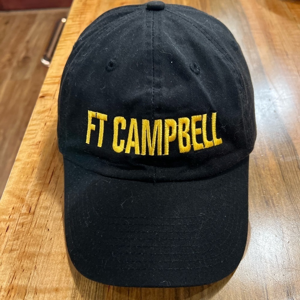 VINTAGE Fort Campbell ball cap in GUC